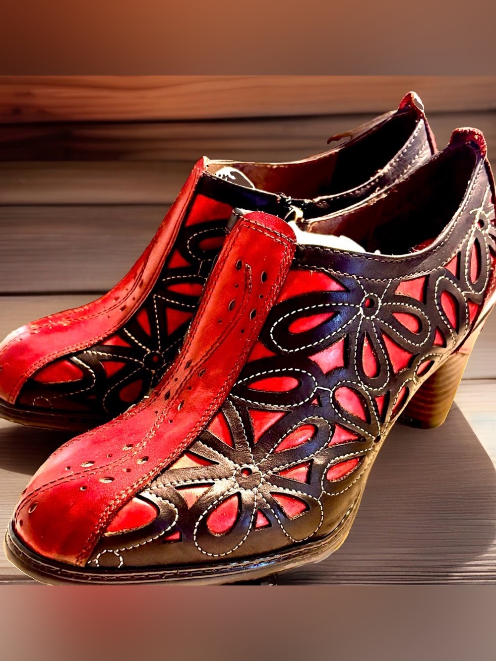 L'Artiste Arabella ankle booties red black leather hand-painted block heel Sz 8